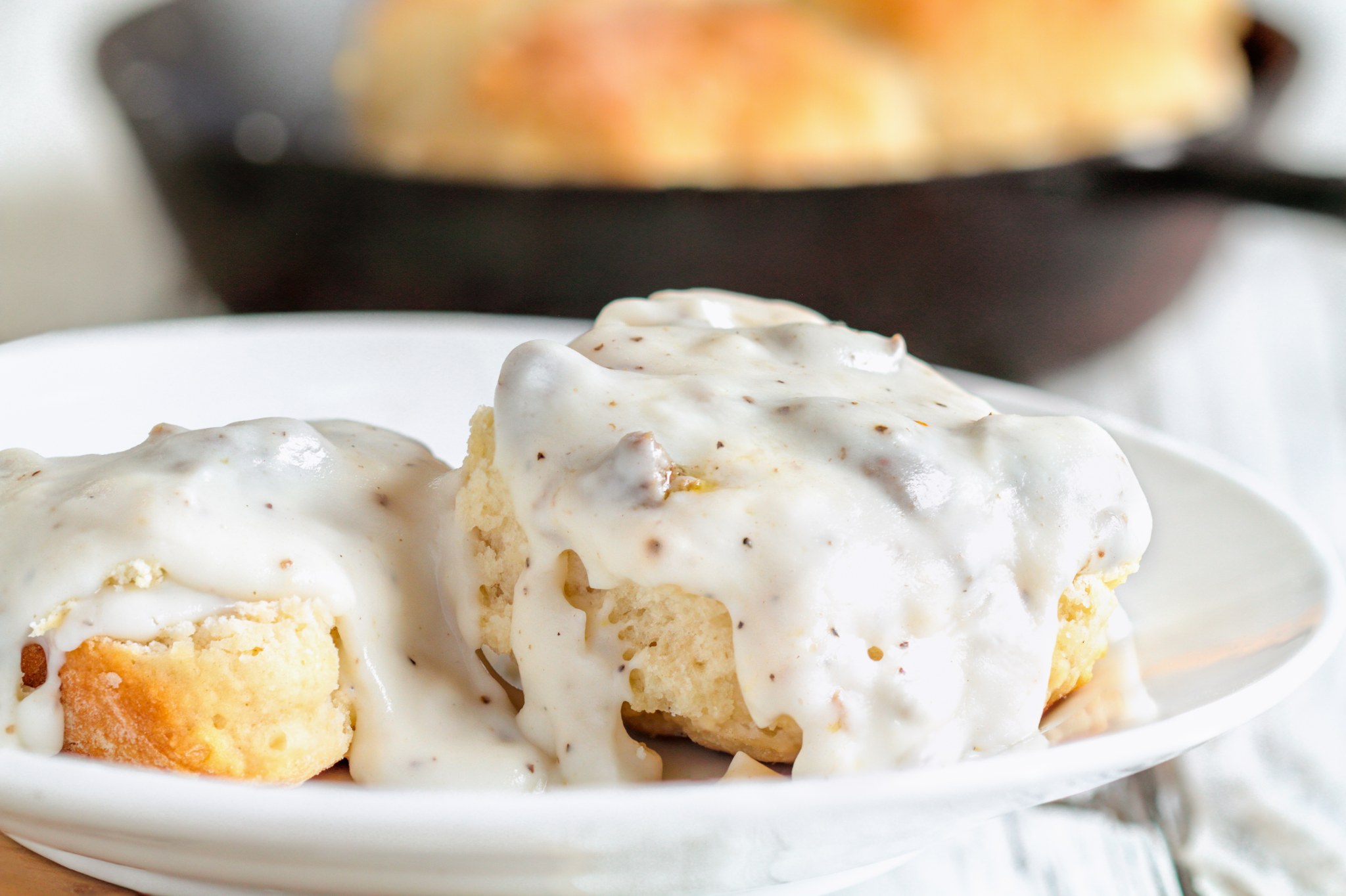 Cracked Pepper Gravy